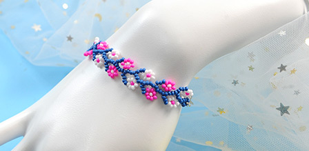 Beadpark DIY braided flower bracelet with seed beads