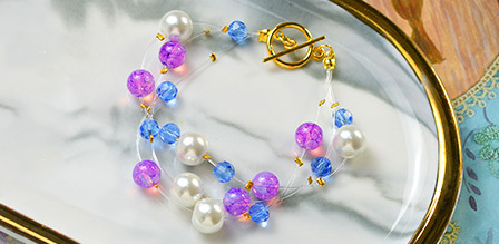 concise bracelet with pearl beads and glass beads